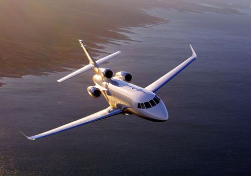 « Chaque fois qu’un avion est beau, il vole bien.» se plaisait à dire Marcel Dassault (ici un Falcon de chez Dassault)