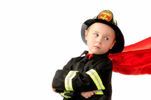 Petit garçon pompier